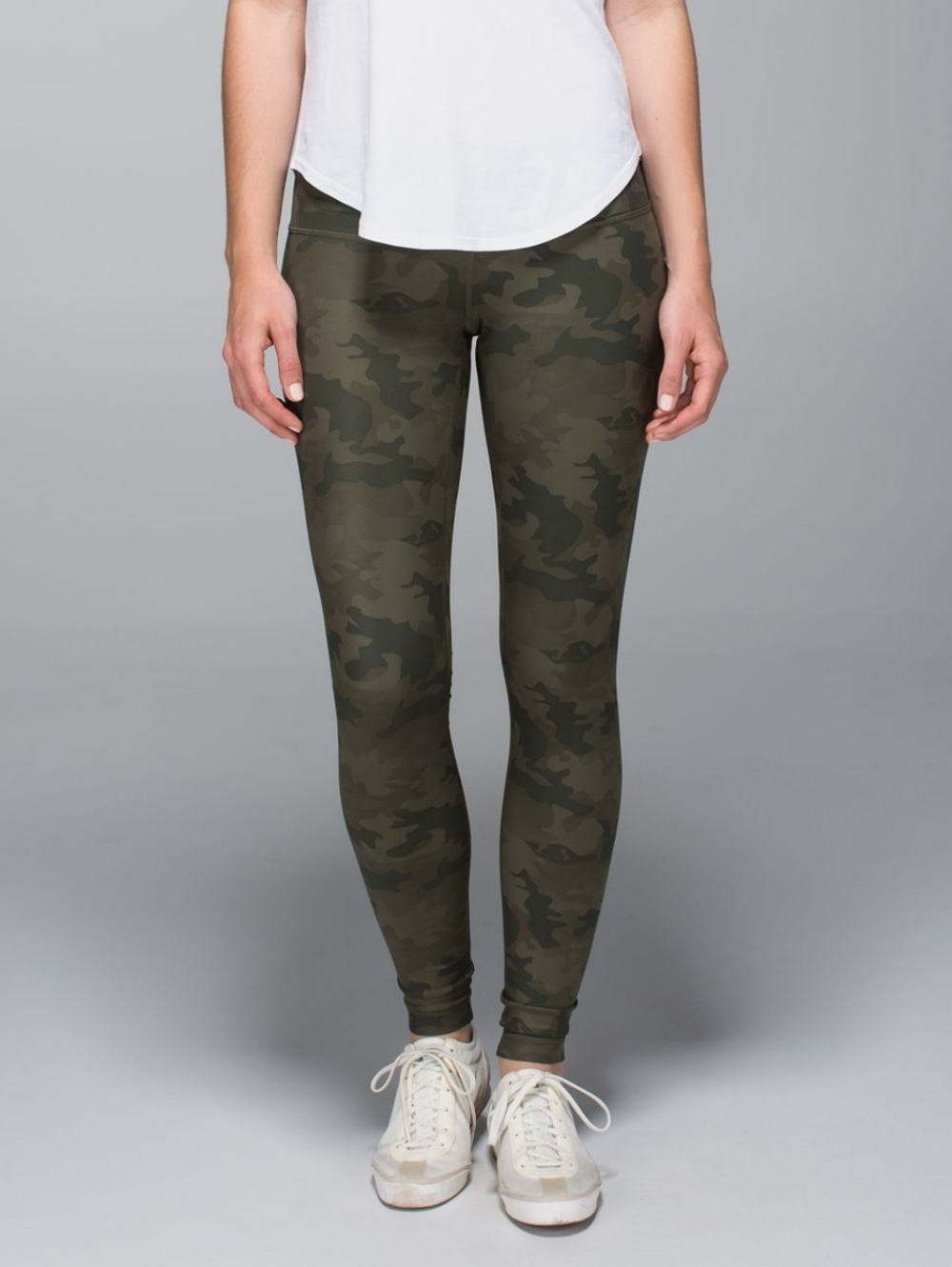 NWOT Lululemon Wunder Under Pant LuxtremeSavasana Camo 20cm Fatigue Green
